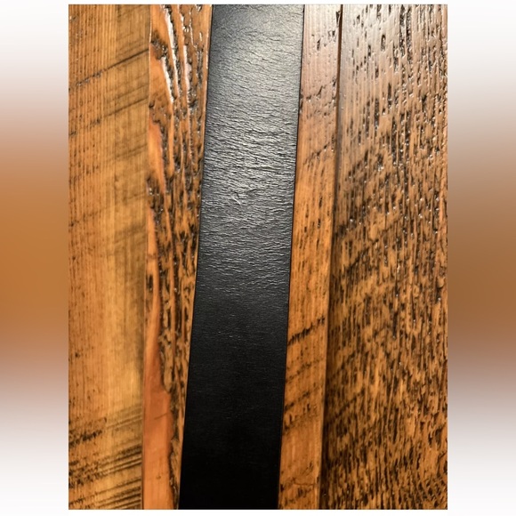 Carhartt Journeyman Belt Black 34 Full Grain Leather Career Minimalist NWT - Picture 3 of 16